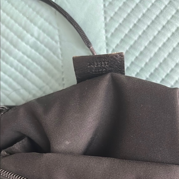 Gucci Black Crossbody Bag with Adjustable Strap - Picture 9 of 12